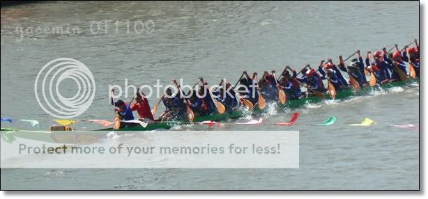 งานประเพณีแข่งเรือยาวประจำปีที่แม่น้ำมูล ลอยกระทงเลือด T T